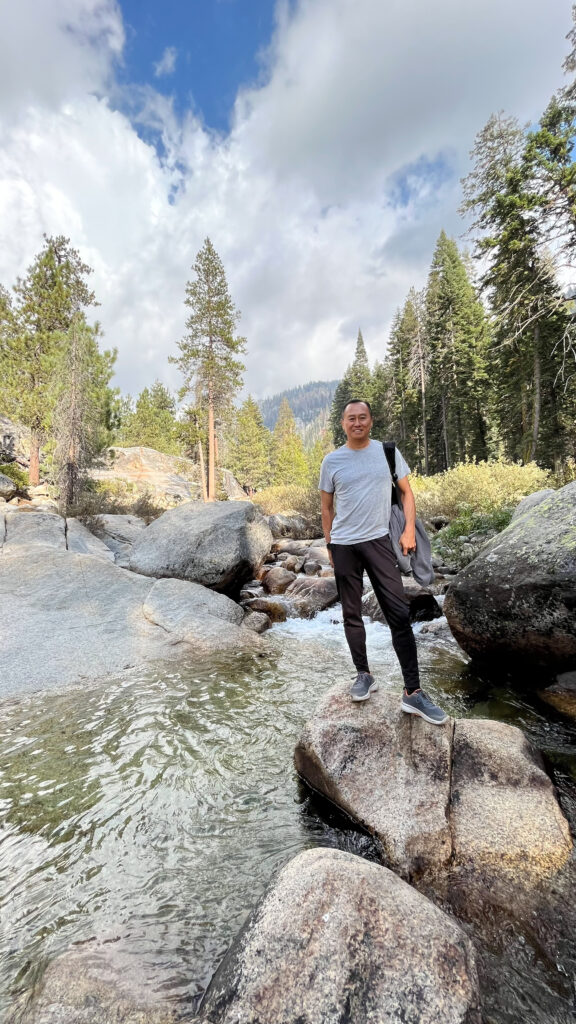 Beautiful views along Tokopah Falls Trail in Sequoia National Park