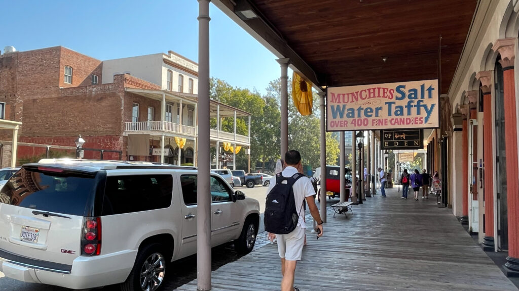 Munchies Salt Water Taffy - Old Sacramento, Sacramento, CA (They have other candies in addition to salt water taffy)