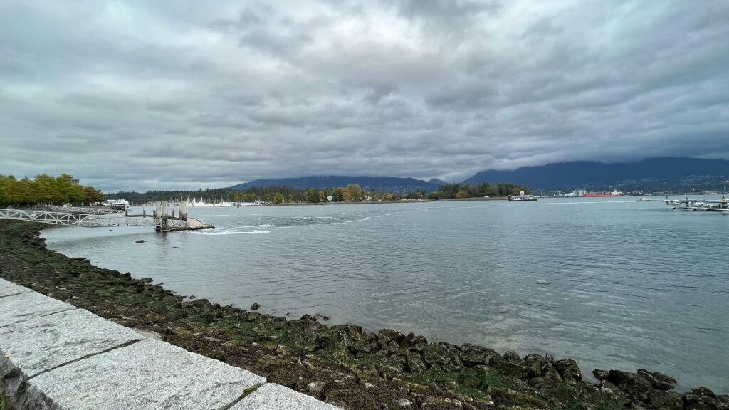 Vancouver Seawall in Coal Harbour (Vancouver, BC, Canada)