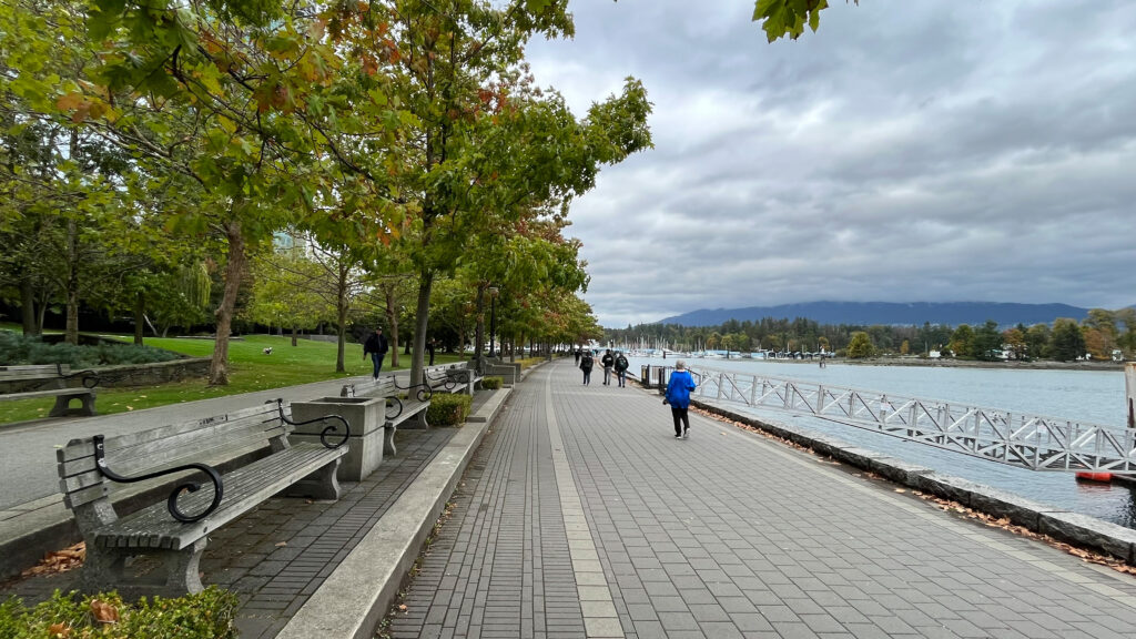 Vancouver Seawall in Coal Harbour (Vancouver, BC, Canada)