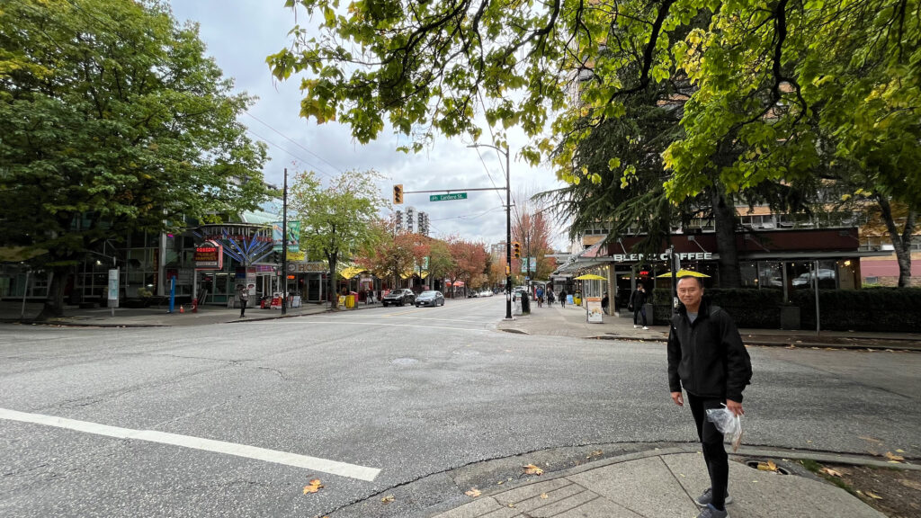 For being in a busy city, Robson Street was quiet as we got closer to Stanley Park (Vancouver, BC, Canada)