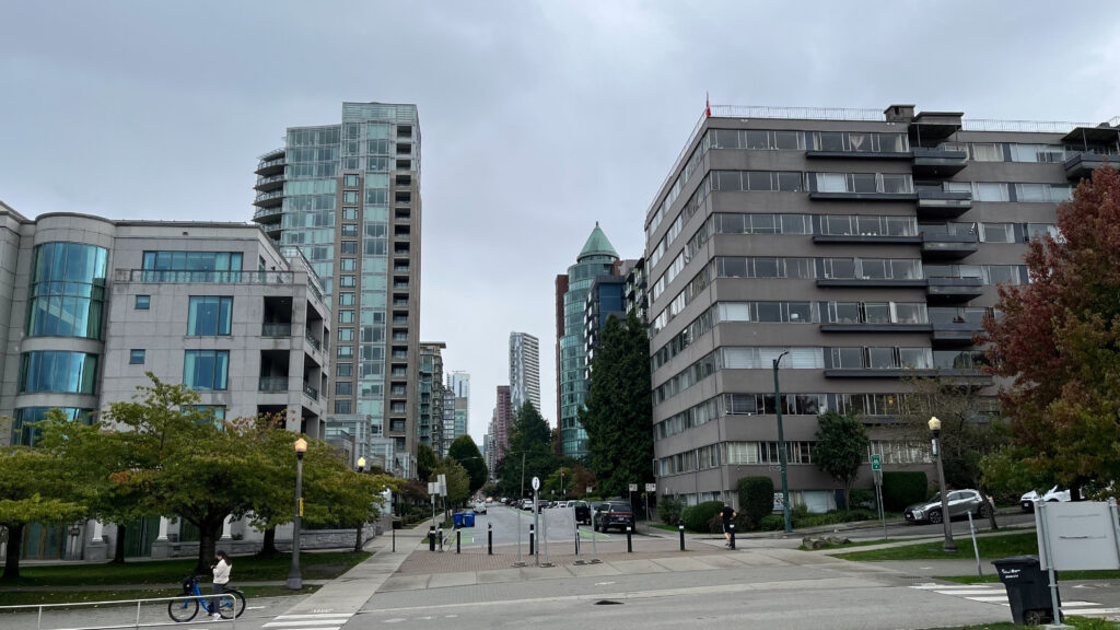 During our walk from Lost Lagoon to the Rose Garden in Stanley Park (Vancouver, BC, Canada)