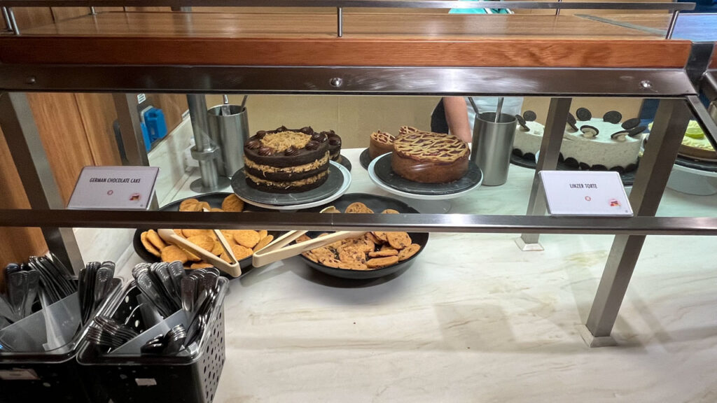 Desserts at Sweet Spot at the Lido Marketplace lunch buffet